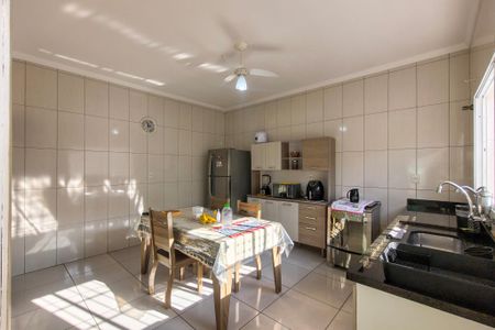Casa para alugar com 120m², 2 quartos e 3 vagas Casa para alugar com 120m², 2 quartos e 3 vagasCozinha