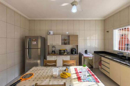 Casa para alugar com 120m², 2 quartos e 3 vagas Casa para alugar com 120m², 2 quartos e 3 vagasCozinha