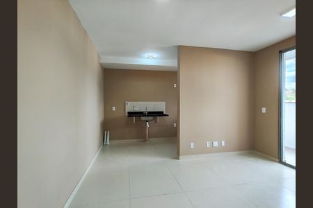 Sala de apartamento para alugar com 2 quartos, 50m² em Santo Cristo, Rio de Janeiro