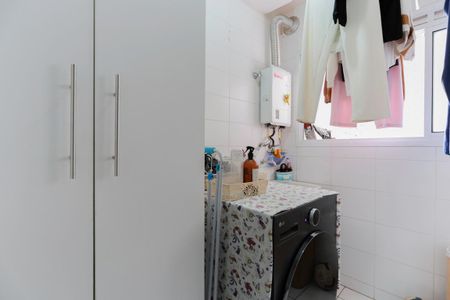 Apartamento à venda com 89m², 3 quartos e 2 vagas Apartamento à venda com 89m², 3 quartos e 2 vagasÁrea de serviço