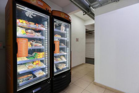 Apartamento à venda com 89m², 3 quartos e 2 vagas Apartamento à venda com 89m², 3 quartos e 2 vagasÁrea comum - Mini-açougue