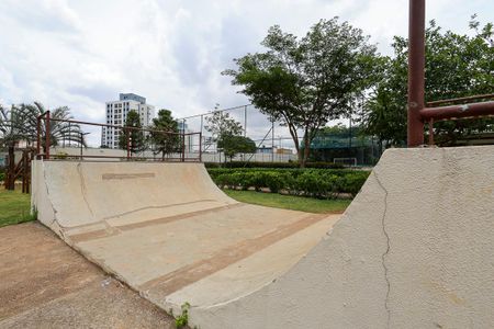 Apartamento à venda com 89m², 3 quartos e 2 vagas Apartamento à venda com 89m², 3 quartos e 2 vagasÁrea comum - Pista de skate