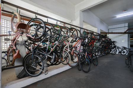 Apartamento à venda com 89m², 3 quartos e 2 vagas Apartamento à venda com 89m², 3 quartos e 2 vagasÁrea comum - Bicicletário