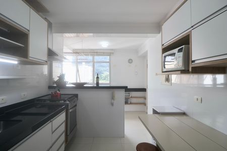 Cozinha de apartamento para alugar com 3 quartos, 100m² em Centro, Guarujá