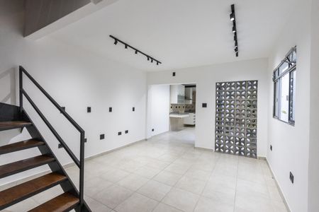 Casa à venda com 3 quartos, 100m² em Vila Romana, São Paulo
