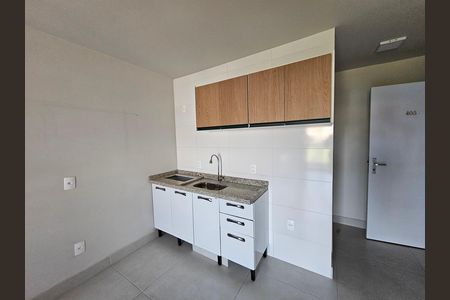 Cozinha de apartamento para alugar com 1 quarto, 22m² em Posse, Nova Iguaçu
