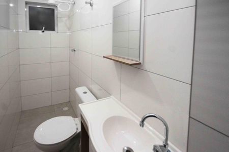 Casa para alugar com 35m², 1 quarto e sem vaga Casa para alugar com 35m², 1 quarto e sem vagaBanheiro Social