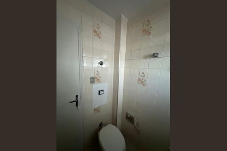 Banheiro de apartamento para alugar com 1 quarto, 43m² em Boa Vista, São Vicente