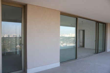 Apartamento à venda com 182m², 3 quartos e 3 vagasVaranda