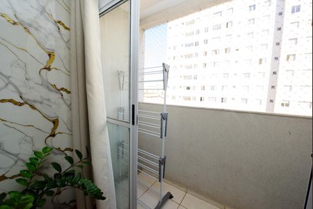 Sala de apartamento à venda com 2 quartos, 60m² em Jardim Riacho das Pedras, Contagem