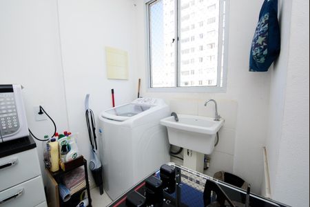 Apartamento à venda com 60m², 2 quartos e 1 vaga Apartamento à venda com 60m², 2 quartos e 1 vagaCozinha e Área de Serviço
