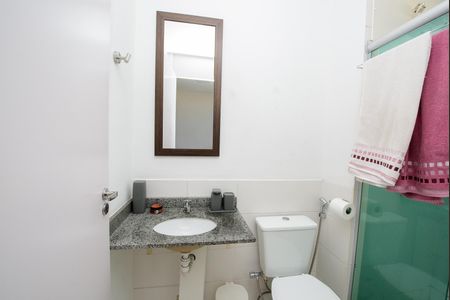 Apartamento à venda com 60m², 2 quartos e 1 vaga Apartamento à venda com 60m², 2 quartos e 1 vagaBanheiro da Suíte