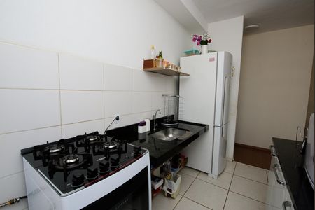 Apartamento à venda com 60m², 2 quartos e 1 vaga Apartamento à venda com 60m², 2 quartos e 1 vagaCozinha e Área de Serviço
