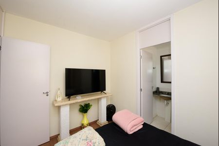 Suíte de apartamento à venda com 2 quartos, 60m² em Jardim Riacho das Pedras, Contagem