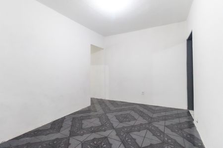 Sala de casa para alugar com 3 quartos, 200m² em Jardim das Oliveiras, São Paulo