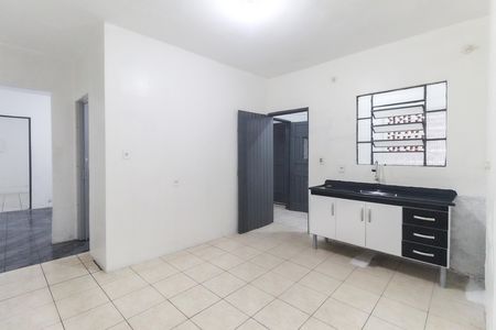 Cozinha de casa para alugar com 3 quartos, 200m² em Jardim das Oliveiras, São Paulo