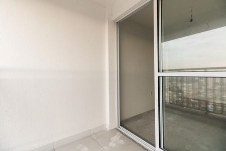 Apartamento à venda com 44m², 1 quarto e sem vaga Apartamento à venda com 44m², 1 quarto e sem vagaVaranda