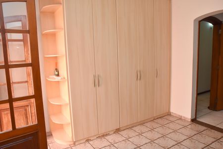 Casa à venda com 197m², 3 quartos e 3 vagas Casa à venda com 197m², 3 quartos e 3 vagasSuíte