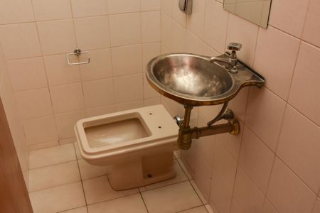 Casa à venda com 197m², 3 quartos e 3 vagas Casa à venda com 197m², 3 quartos e 3 vagasLavabo