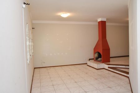 Sala de casa à venda com 3 quartos, 197m² em Jardim Torres Sao Jose, Jundiaí