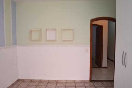 Casa à venda com 197m², 3 quartos e 3 vagas Casa à venda com 197m², 3 quartos e 3 vagasquarto 2