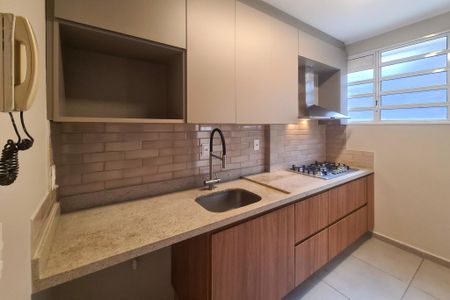 Cozinha de apartamento para alugar com 1 quarto, 86m² em Cerqueira César, São Paulo