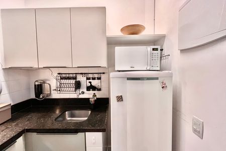 Cozinha  de kitnet/studio para alugar com 1 quarto, 35m² em Copacabana, Rio de Janeiro