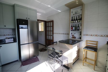 Casa para alugar com 360m², 3 quartos e 1 vagaCozinha