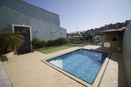 Casa para alugar com 360m², 3 quartos e 1 vagaPiscina