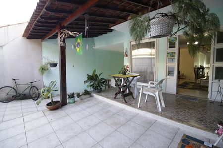 Casa para alugar com 360m², 3 quartos e 1 vagaQuintal