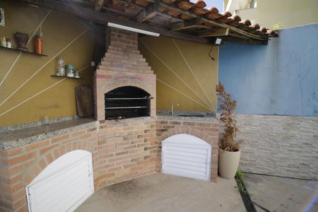 Churrasqueira de casa para alugar com 3 quartos, 360m² em Anil, Rio de Janeiro
