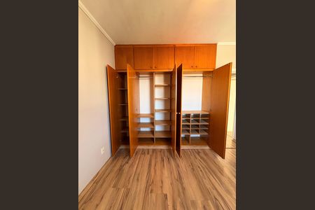 Quarto de apartamento à venda com 3 quartos, 105m² em Santa Amelia, Belo Horizonte