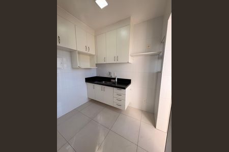 Cozinha de apartamento à venda com 3 quartos, 105m² em Santa Amelia, Belo Horizonte