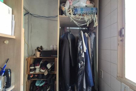 Casa à venda com 284m², 3 quartos e 5 vagas Casa à venda com 284m², 3 quartos e 5 vagasCloset