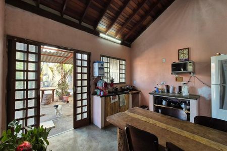 Casa à venda com 284m², 3 quartos e 5 vagas Casa à venda com 284m², 3 quartos e 5 vagasCozinha
