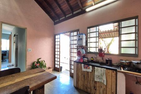 Cozinha de casa à venda com 3 quartos, 284m² em Conjunto Habitacional Vida Nova, Campinas