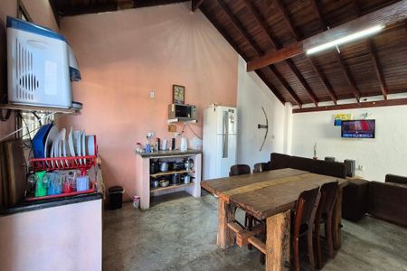 Casa à venda com 284m², 3 quartos e 5 vagas Casa à venda com 284m², 3 quartos e 5 vagasCozinha