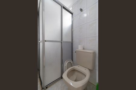 Banheiro de apartamento para alugar com 2 quartos, 54m² em Conjunto Habitacional Padre Manoel de Paiva, São Paulo