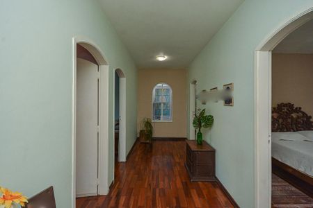 Casa para alugar com 350m², 3 quartos e 2 vagas Casa para alugar com 350m², 3 quartos e 2 vagasHall