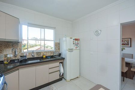 Casa para alugar com 350m², 3 quartos e 2 vagas Casa para alugar com 350m², 3 quartos e 2 vagasCozinha