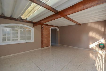 Garagem de casa à venda com 3 quartos, 350m² em Parque Colonial, São Paulo