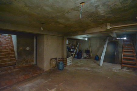 Casa para alugar com 350m², 3 quartos e 2 vagas Casa para alugar com 350m², 3 quartos e 2 vagasporão