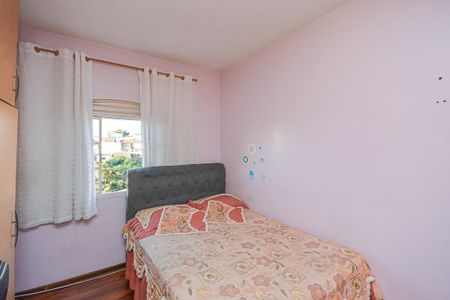 Quarto 2 de casa à venda com 3 quartos, 350m² em Parque Colonial, São Paulo