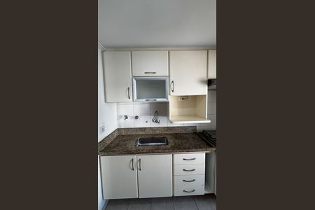 Apartamento para alugar com 67m², 2 quartos e 2 vagas Apartamento para alugar com 67m², 2 quartos e 2 vagasCozinha