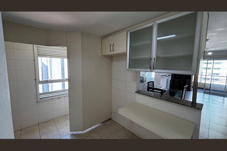 Apartamento para alugar com 67m², 2 quartos e 2 vagas Apartamento para alugar com 67m², 2 quartos e 2 vagasCozinha
