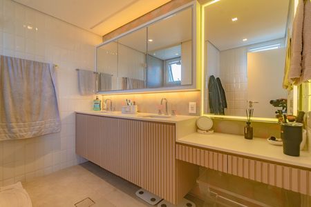 Apartamento à venda com 135m², 4 quartos e 3 vagas