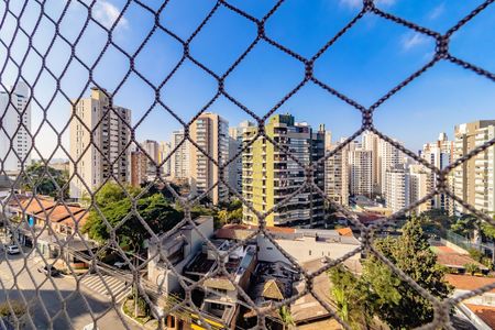 Apartamento à venda com 135m², 4 quartos e 3 vagas