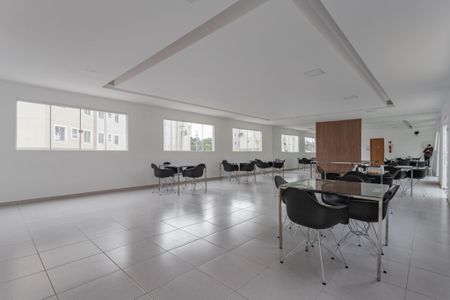 Apartamento para alugar com 42m², 2 quartos e sem vaga Apartamento para alugar com 42m², 2 quartos e sem vagaÁrea comum - Salão de festas