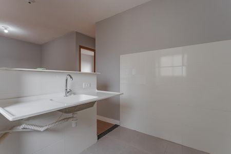 Apartamento para alugar com 42m², 2 quartos e sem vaga Apartamento para alugar com 42m², 2 quartos e sem vagaCozinha e Área de Serviço