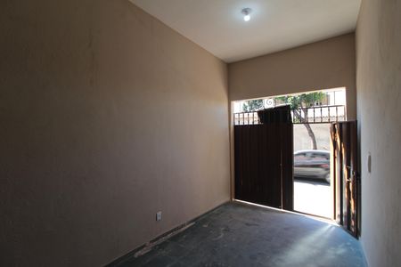 Garagem de casa para alugar com 1 quarto, 110m² em São Salvador, Belo Horizonte